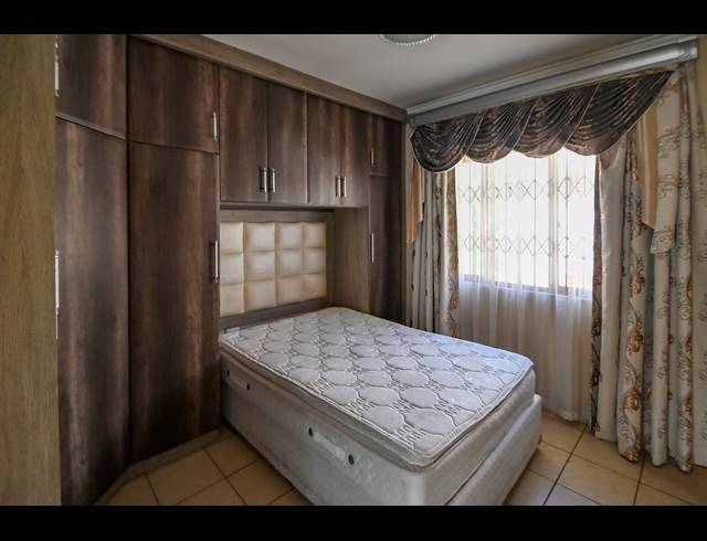 3 BEDROOM DUPLEX FOR SALE IN SARNIA